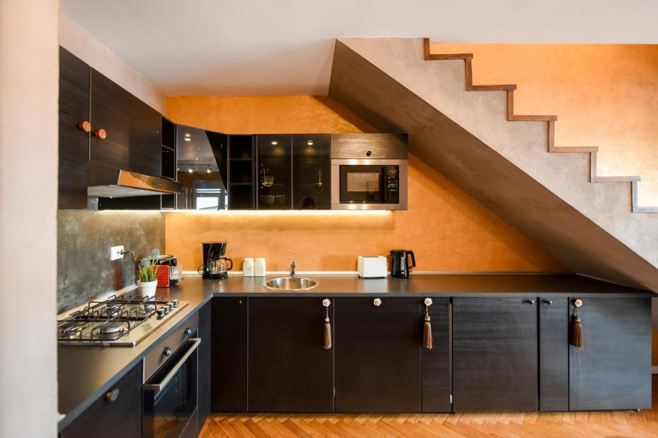Spectacular Views & Modern Comfort: Your Dream Duplex In Central Bucharest Apartman Kültér fotó