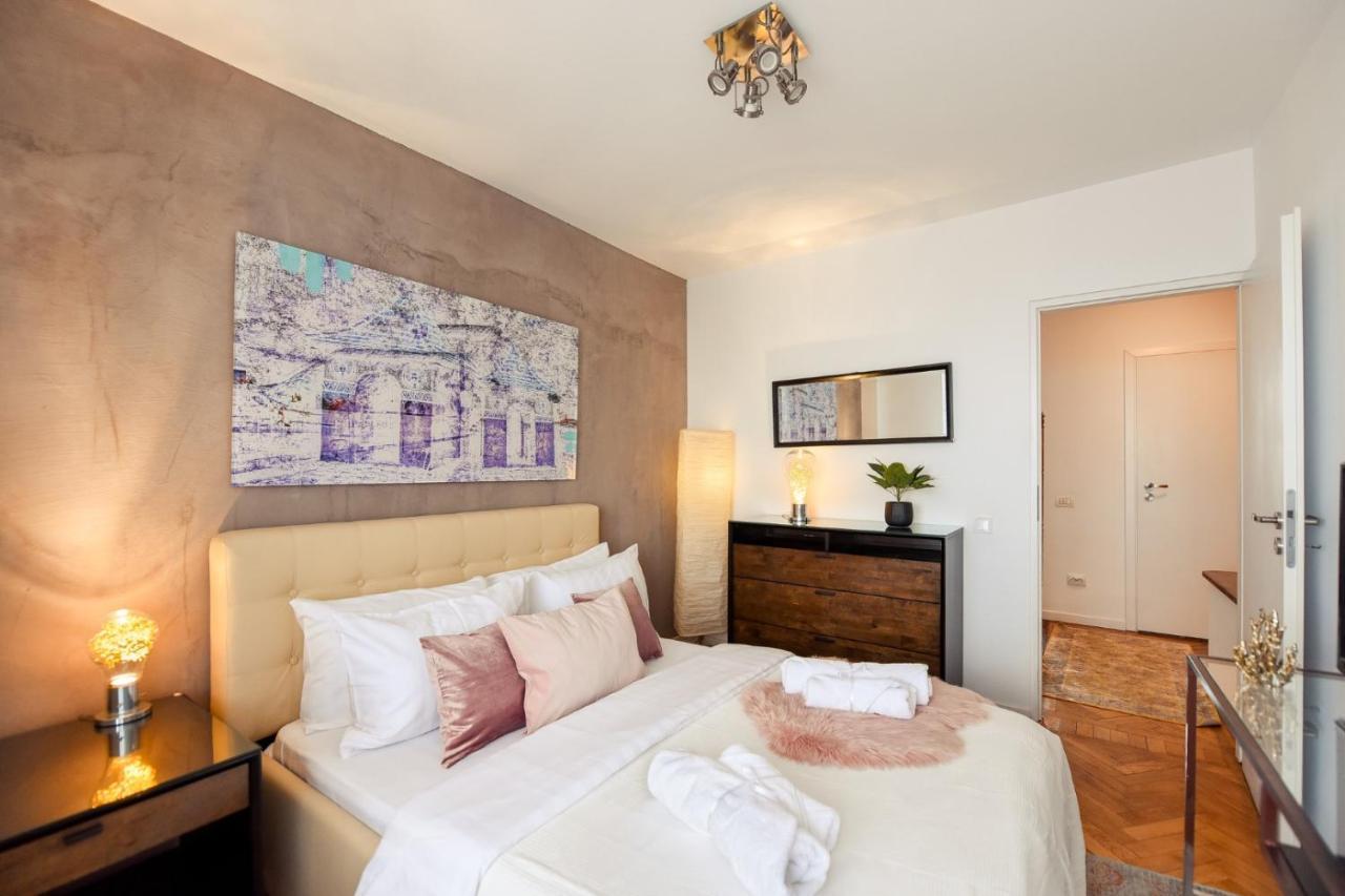 Spectacular Views & Modern Comfort: Your Dream Duplex In Central Bucharest Apartman Kültér fotó